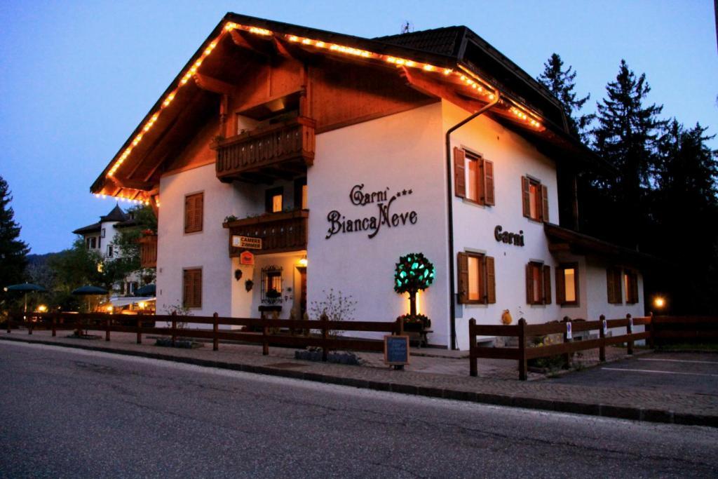 Garni Biancaneve Ruffre-Mendola Zewnętrze zdjęcie